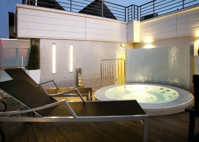 Fantasy Hotel 3*
