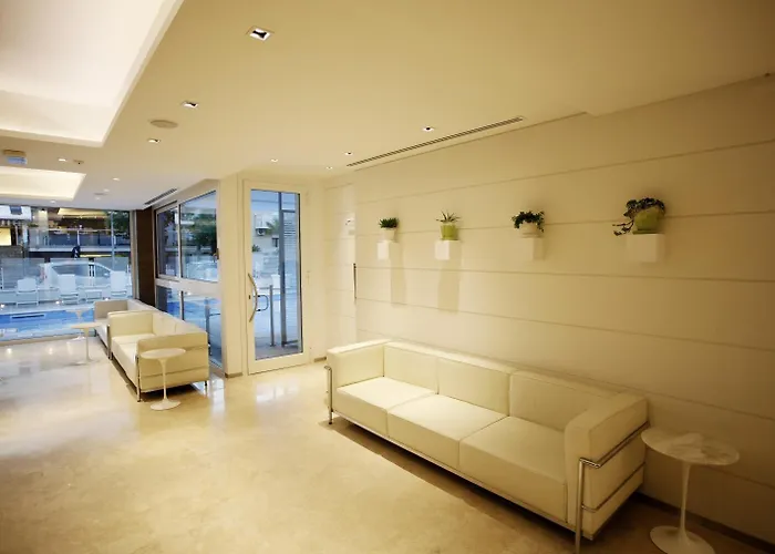 Fantasy Hotel 3*