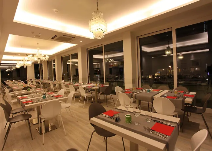 Fantasy Hotel 3*