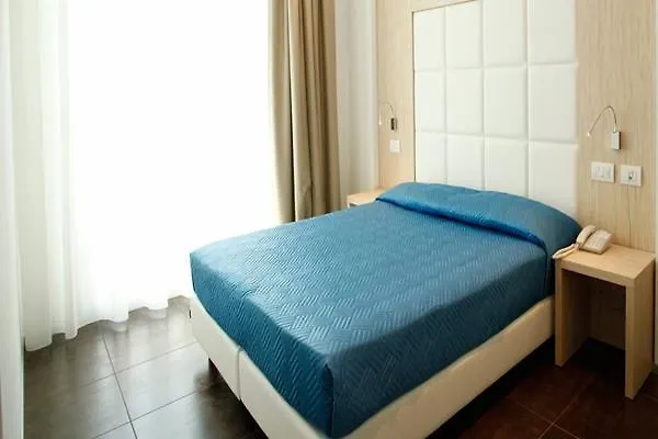 Fantasy Hotel 3*